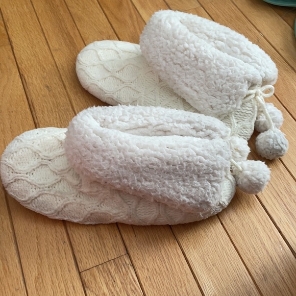 Size 8-9 slipper boots! - Picture 2 of 3